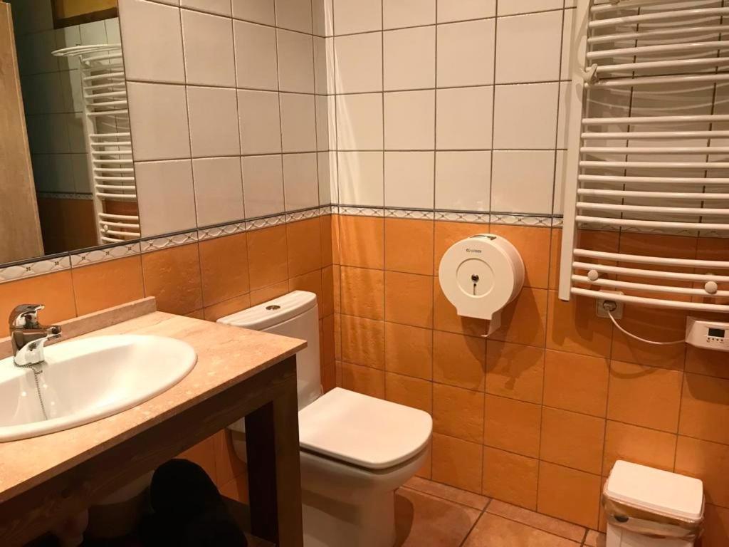 Hotel Familiar Bagá Eksteriør billede